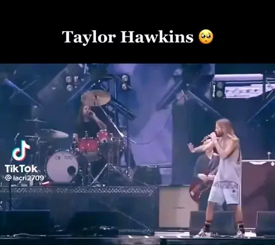 taylor skully nackt
