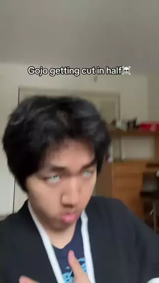 sukuna cuts gojo & gojo getting cut in half meme| ...| Kwai